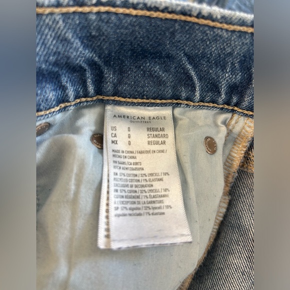American Eagle Outfitters Super High-Rise Straight - Picture 5 of 6